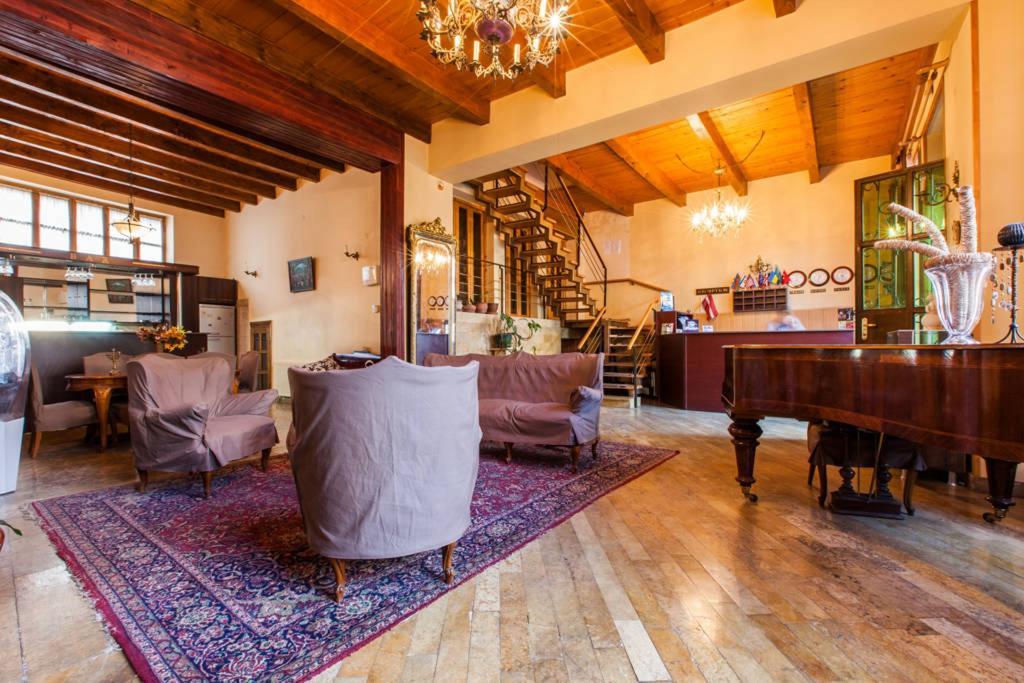 Hotel Royal Tbilisi ภายนอก รูปภาพ